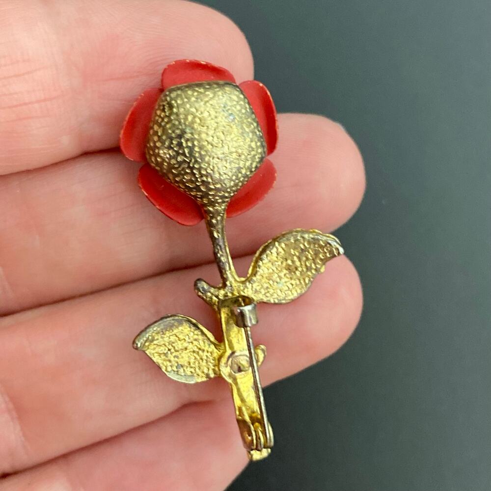 Vintage Red Enamel Rose Brooch Pin Gold Tone 3D Painted Metal Floral Coquette - Picture 4 of 8